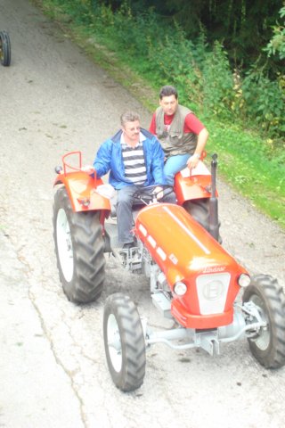 traktorausfahrtnr326072008050.jpg