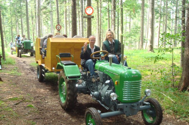 traktorausfahrtnr326072008069.jpg